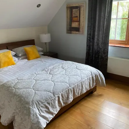 Corness House Bed and Breakfast