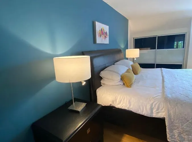Corness House 3*