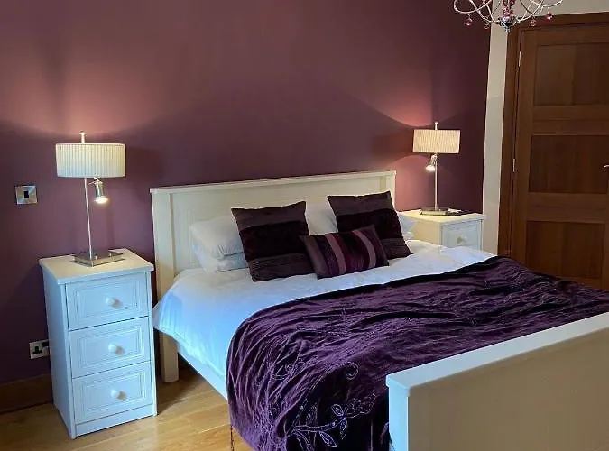 Nocleg ze śniadaniem Corness House 3*